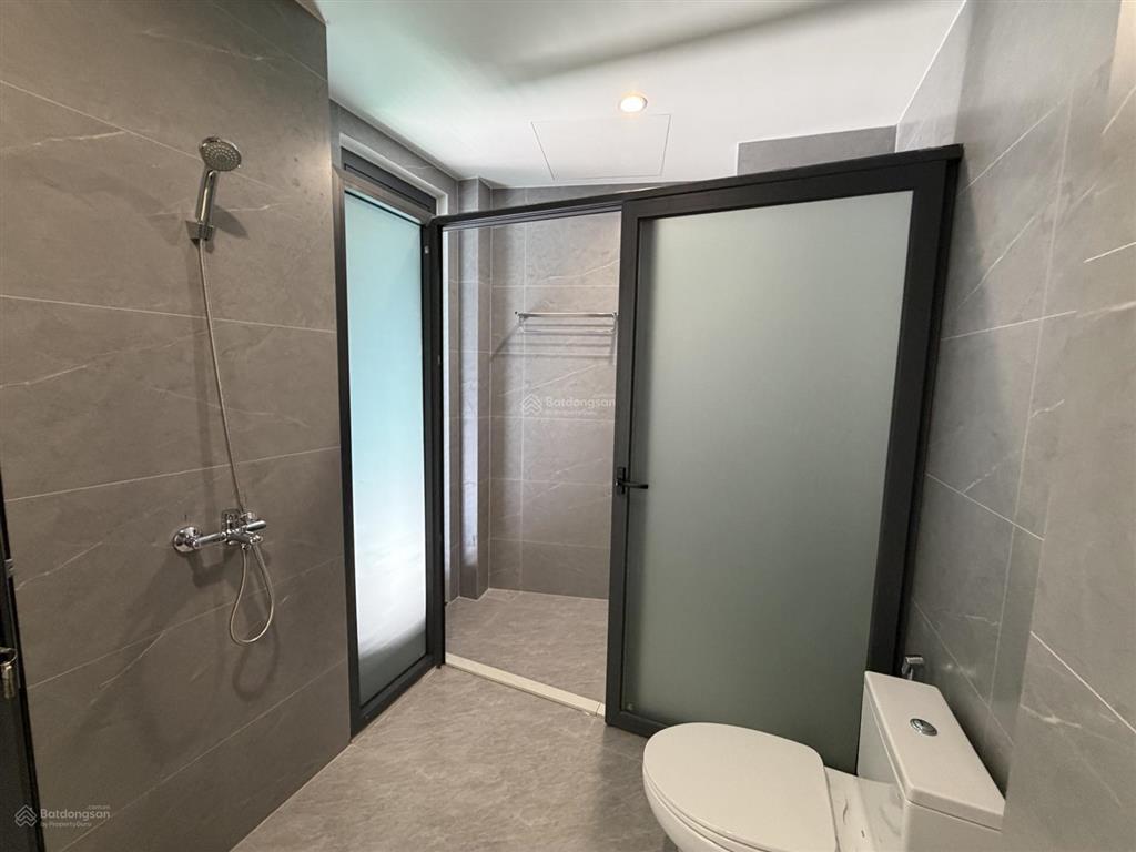 Khai trương căn hộ dịch vụ mới 100%, full nội thất, ngay nhà thờ tân định, hồ con rùa, chợ tân định