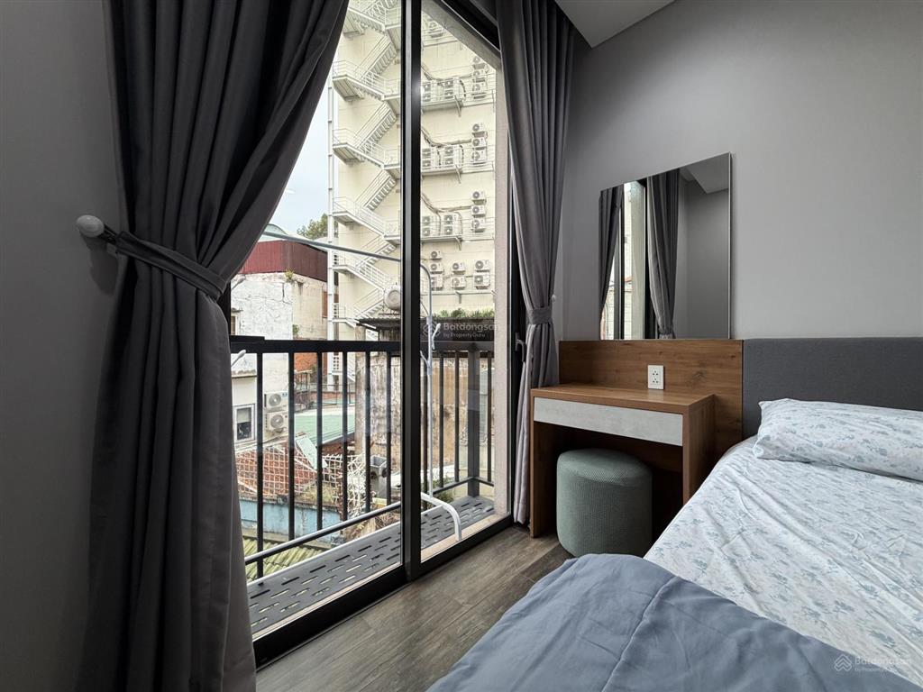 Khai trương ch dịch vụ mới 100%, full nội thất, ngay vòng xoay dân chủ, hội trường thành uỷ, nhà ga