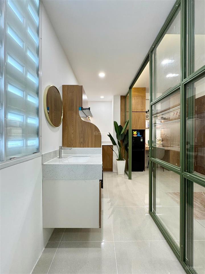 Khai trương căn hộ dịch vụ mới 100%,full nội thất,gần vincom 3/2,vòng xoay dân chủ,toà nhà viettel