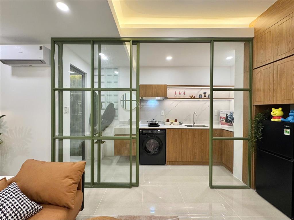 Khai trương căn hộ dịch vụ mới 100%,full nội thất,gần vincom 3/2,vòng xoay dân chủ,toà nhà viettel