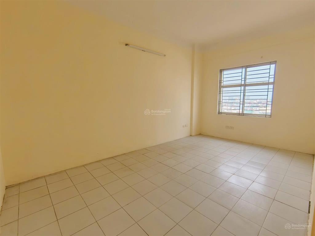 N07 trần quý kiên 60m 2 ngủ nguyên bản mới tinh, sổ đỏ sẵn 4,3 tỷ