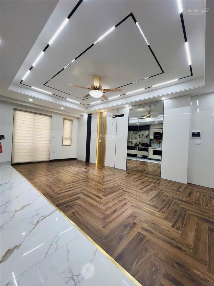 Bán nhà ngõ hồ tùng mậu 45m2, 7 tầng 14,9 tỷ, full nội thất, thang máy, ô tô vào nhà, gara riêng