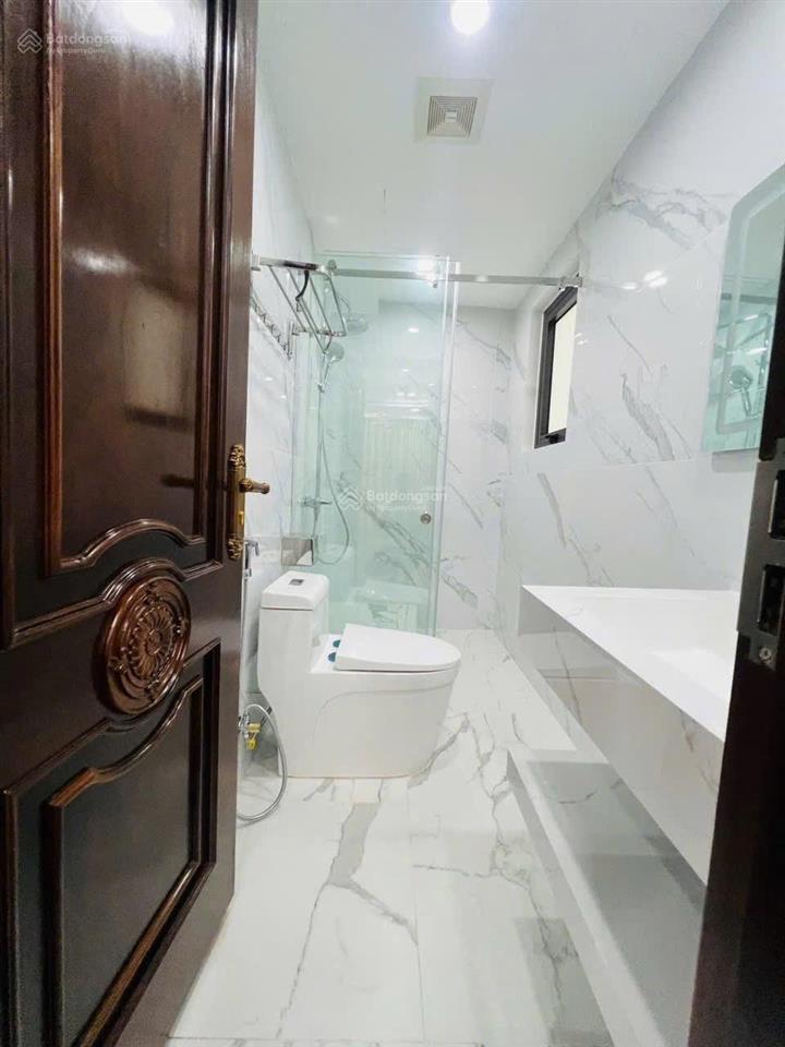 Bán nhà ngõ hồ tùng mậu 45m2, 7 tầng 14,9 tỷ, full nội thất, thang máy, ô tô vào nhà, gara riêng
