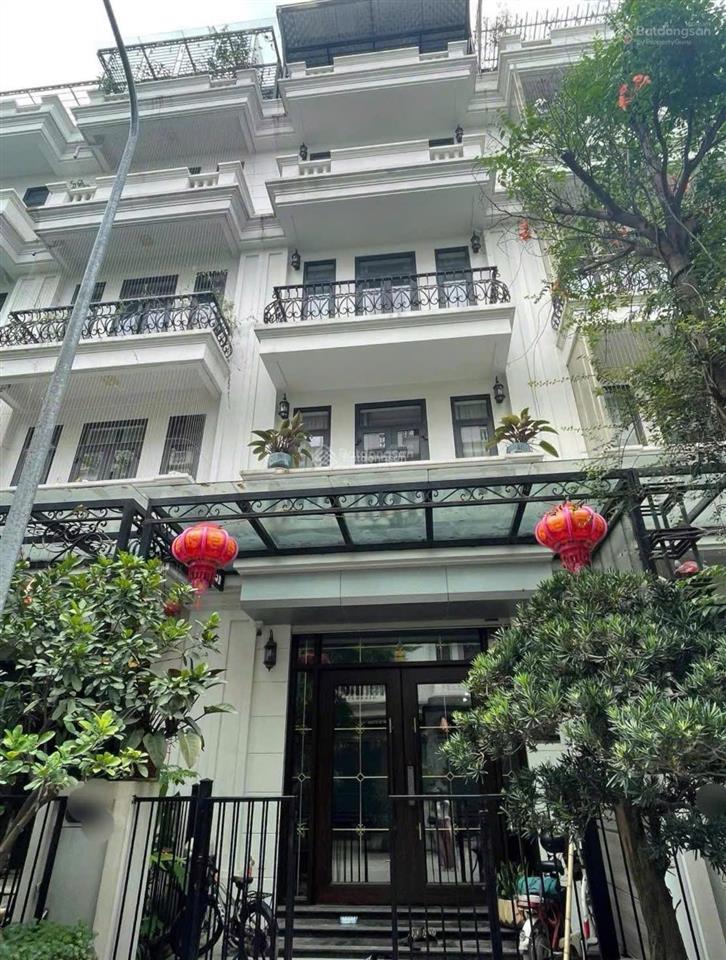 Phú diễn bắc từ liêm, 5 tầng, 21,8 tỷ nhà phân lô đẳng cấp, vỉa hè ô tô tránh, 2 thoáng trước sau