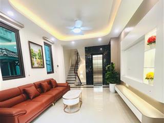 Bán nhà đẹp đại cát bắc từ liêm 35m2 x 5 tầng 4,75 tỷ thang máy full nội thất đẹp