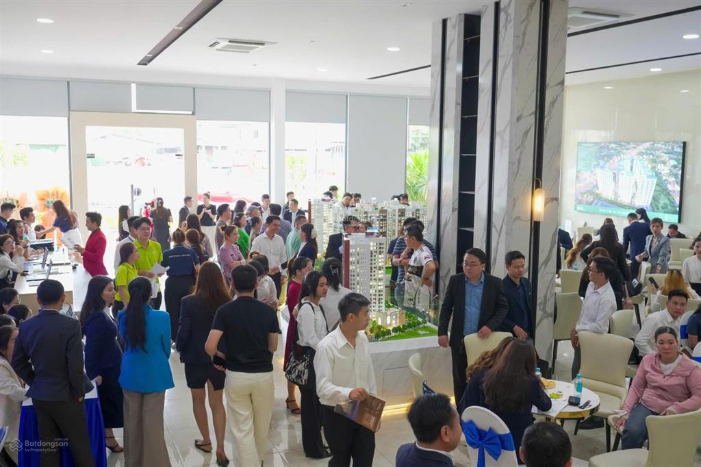 Bán căn hộ destino centro 1,75tỷ/căn, ck lên đến 10,5%, ân hạn gốc& lãi 24th, tặng căn 1pn, 1wc