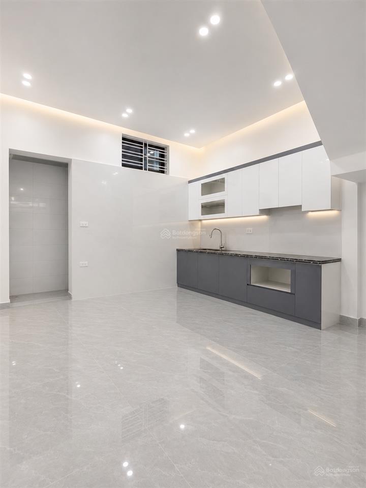 Cần bán gấp nhà phủ thượng đoạn 64,8m x 4 tầng 3,95 tỷ ngõ thông ô tô qua