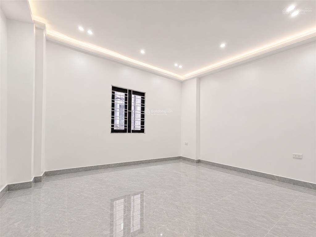 Cần bán gấp nhà phủ thượng đoạn 64,8m x 4 tầng 3,95 tỷ ngõ thông ô tô qua