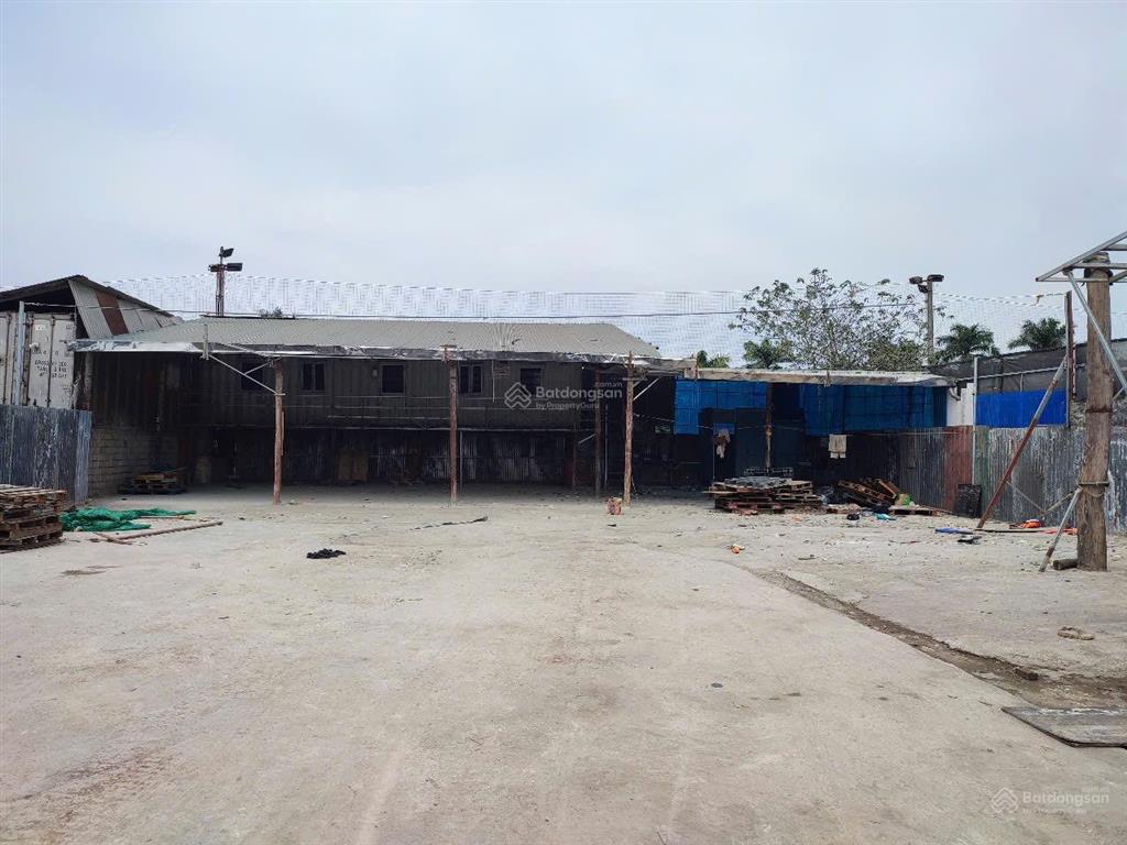 Cho thuê kho và bãi tại gầm cầu thanh trì