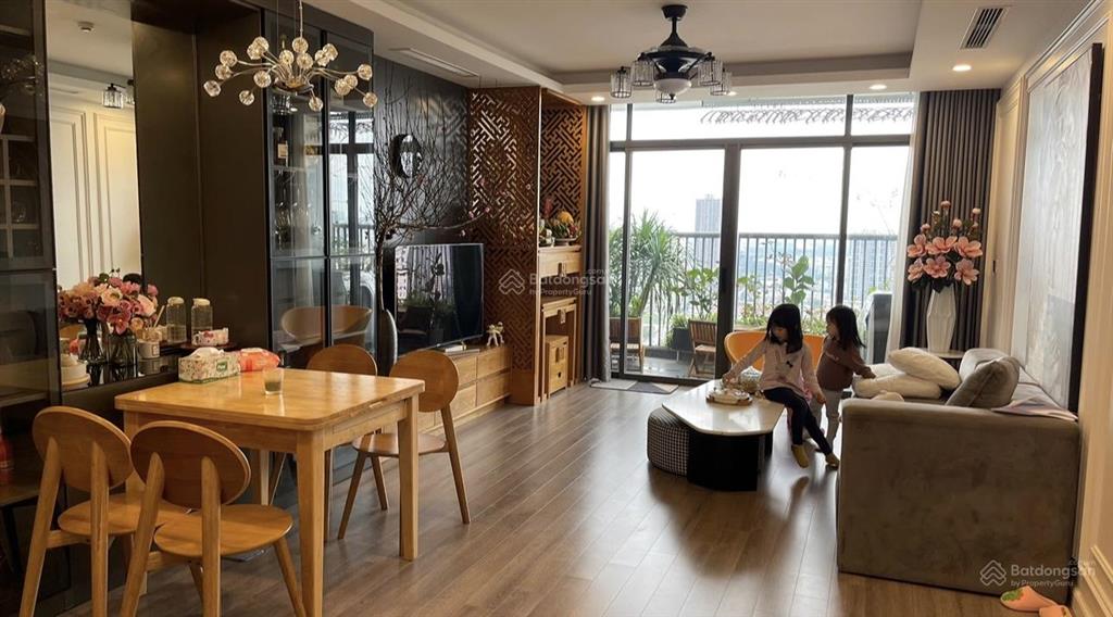 Nhỉnh 8 tỷ  căn góc 105m  trục 04 tháp b newsky văn quán  view hồ  đẹp tòa.  0969 139 ***