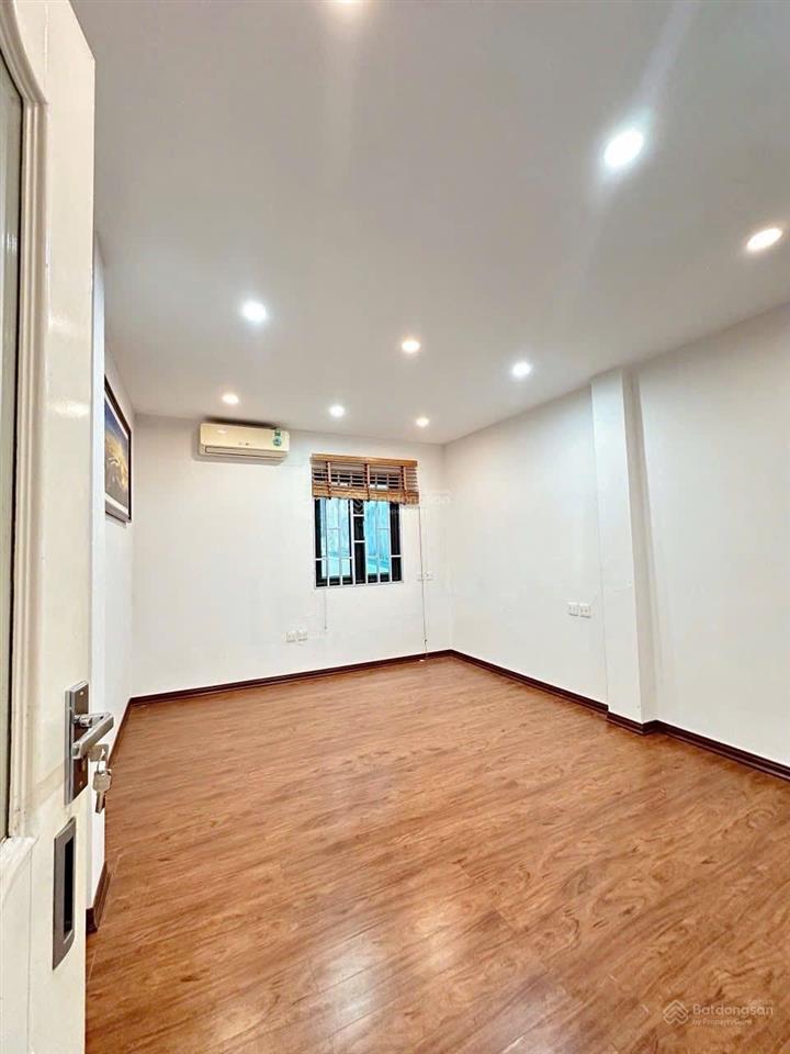 Bán nhà 47m2/2 tầng  lê quý đôn ô tô thông kinh doanh  2 thoáng  chỉ hơn 9 tỷ.  0969 139 ***