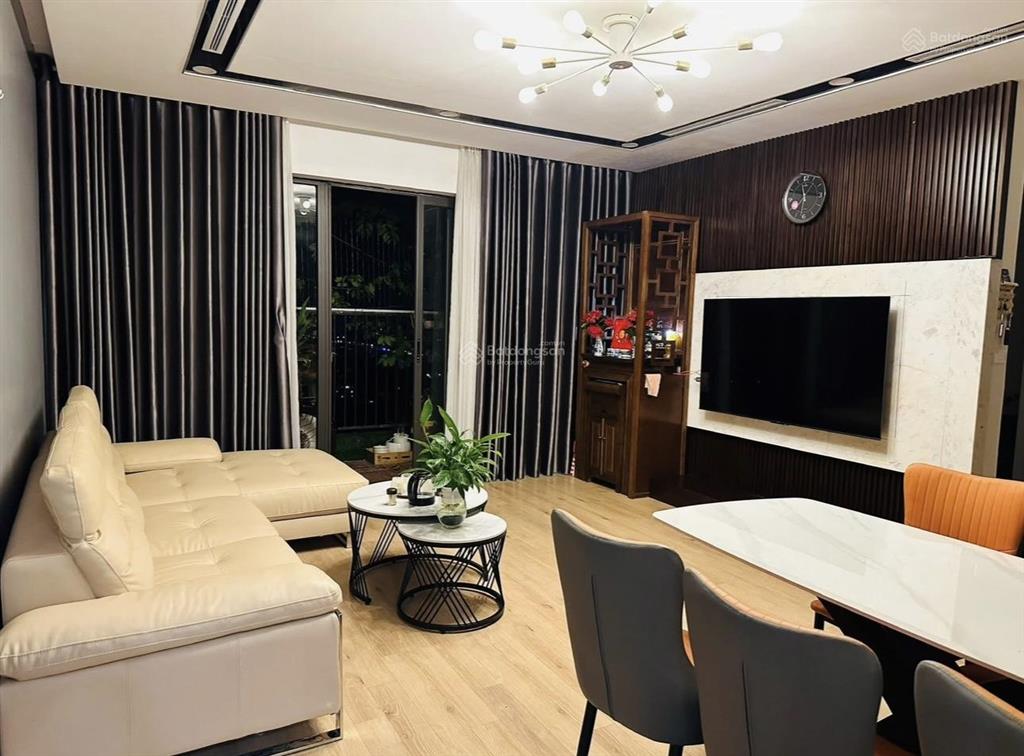 Bán căn hộ rainbow văn quán diện tích 80m2. giá 6 tỷ. cc 0969 139 ***