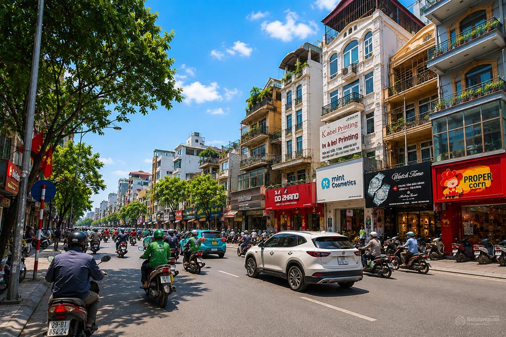 Bán nhà mặt phố bạch mai, hai bà trưng gần chợ mơ  37m² x 6 tầng  32,5 tỷ  dt 26 tr/tháng