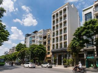 Bán nhà mặt phố hoàng cầu 183m²  56 tỷ  cạnh ga metro  sẵn móng 7 tầng 1 hầm