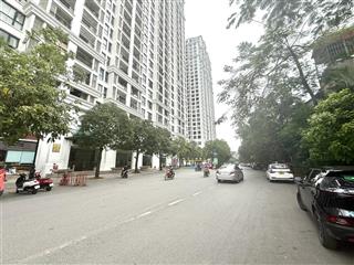 49 tỷ  bán sàn thương mại royal city  555m²  72a nguyễn trãi  tttm đẳng cấp nhất hà nội