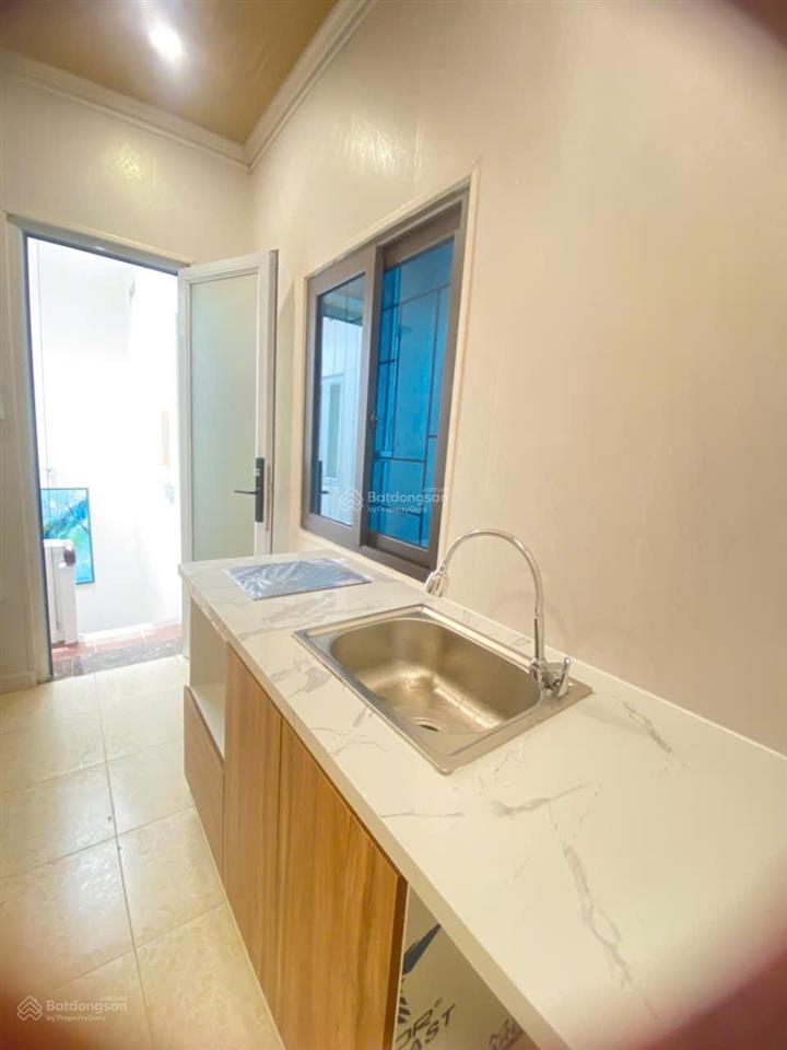 Cho thuê nhà trọ 3 ngõ 49/28, huỳnh thúc kháng, 5 triệu, 28m2