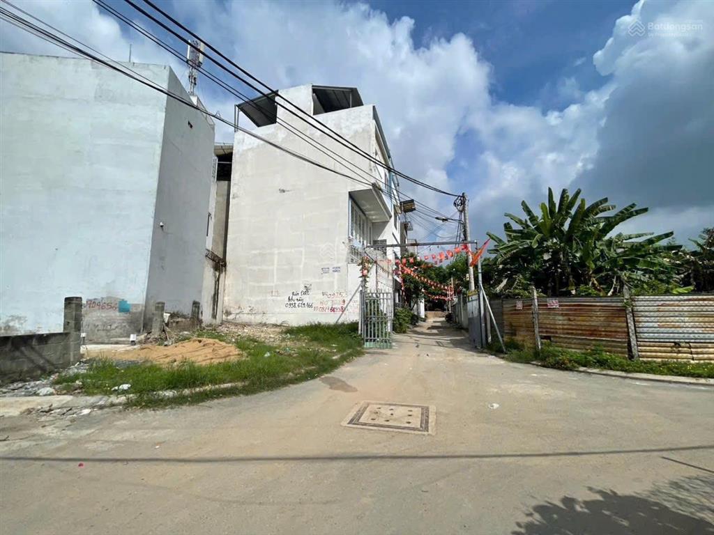 Lô đất đầu tư ngay vành đai 2  66m2 full thổ góc 2 mặt tiền hẻm xe hơi thông   0938 325 ***