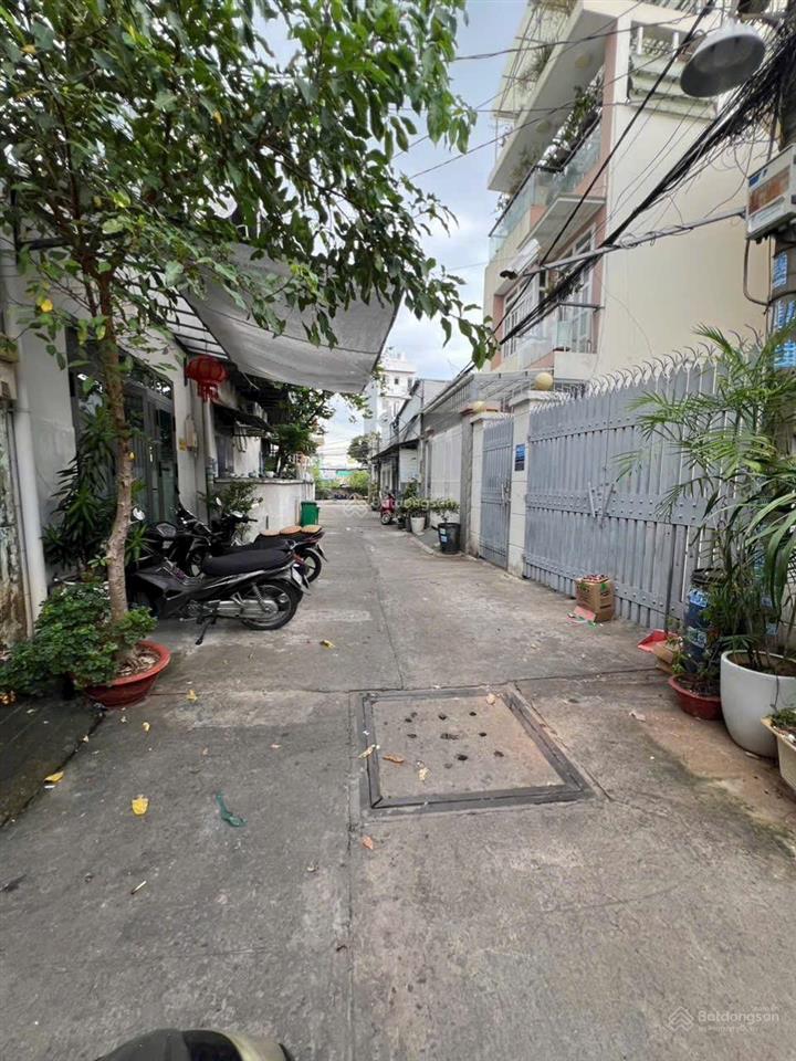 Hàng hiếm hxh cạnh trường hoa lư  quận 9 trung tâm cũ  nhà c4   0938 325 ***