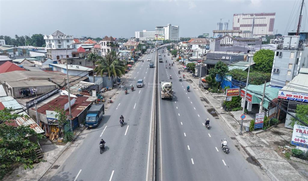 Bán lô đất 75,3m2, size đất đẹp, đường xe hơi 5m, khu dân trí cao, cách ql13 chỉ vài chục mét