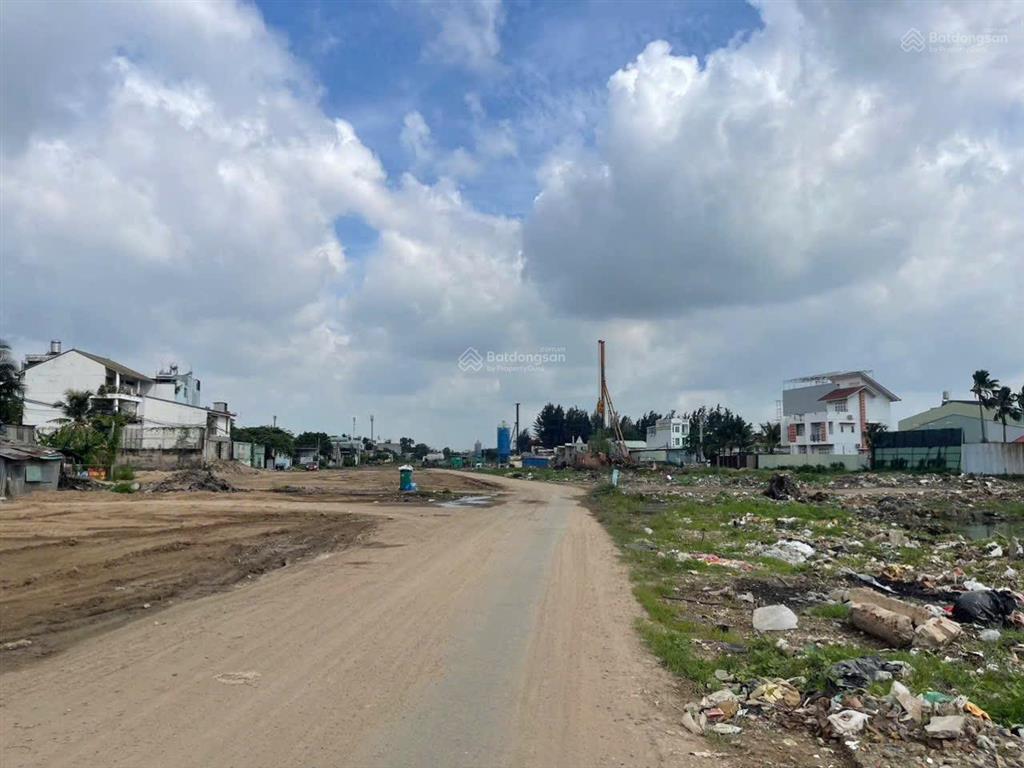 Đất góc 2 mt hẻm xe hơi  gần đường vành đai 2  linh đông  85m2   0938 325 ***