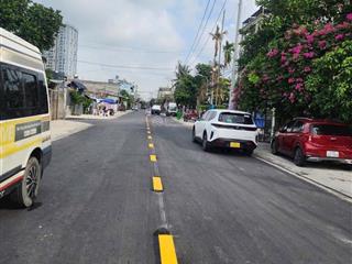 Mặt tiền đường số 520  quốc lộ 13, p. hiệp bình phước  đối diện vạn phúc  9x21m  18,8tỷ