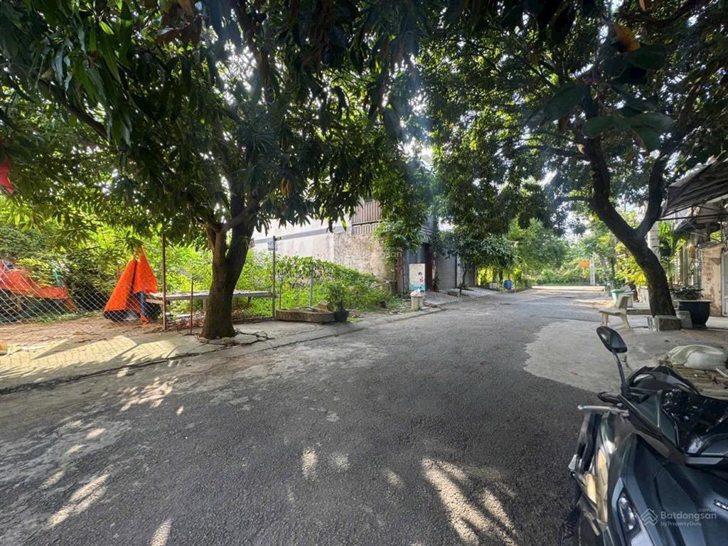 Lô đất đẹp  rẻ  hiểm có khu bên sông đường số 27, p. hiệp bình chánh, thủ đức. gần tttm gigamall