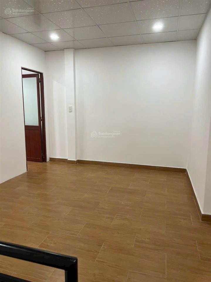Nhà hẻm xe hơi đường hoàng hữu nam  quận 9  8,2x12m  gần bx miền đông  metro   0938 325 ***