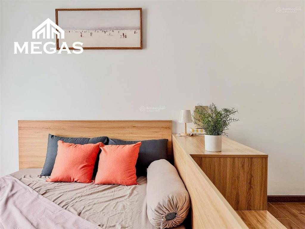 Tòa nhà 5 tầng ngay trung tâm q9  gần lê văn việt  239m2  28p thuê kín   0938 325 ***