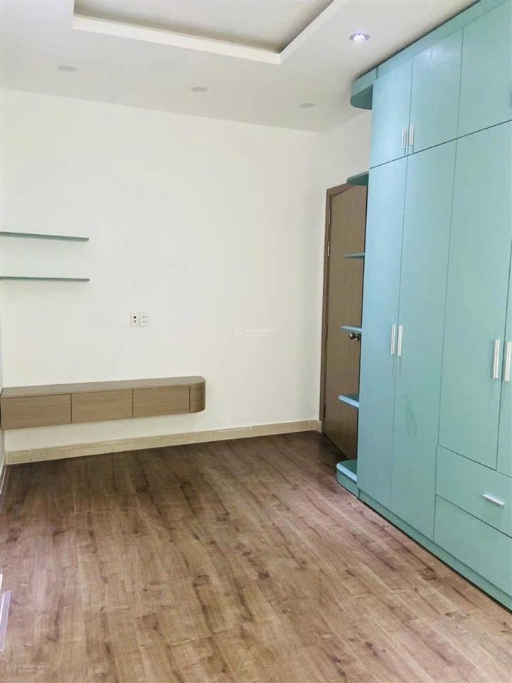Nhà 2 tầng full nt giáp bên vạn phúc  hbp  thủ đức