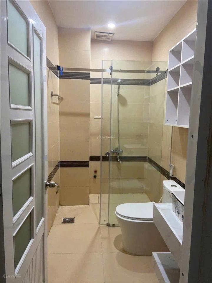 Nhà 2 tầng full nt giáp bên vạn phúc  hbp  thủ đức