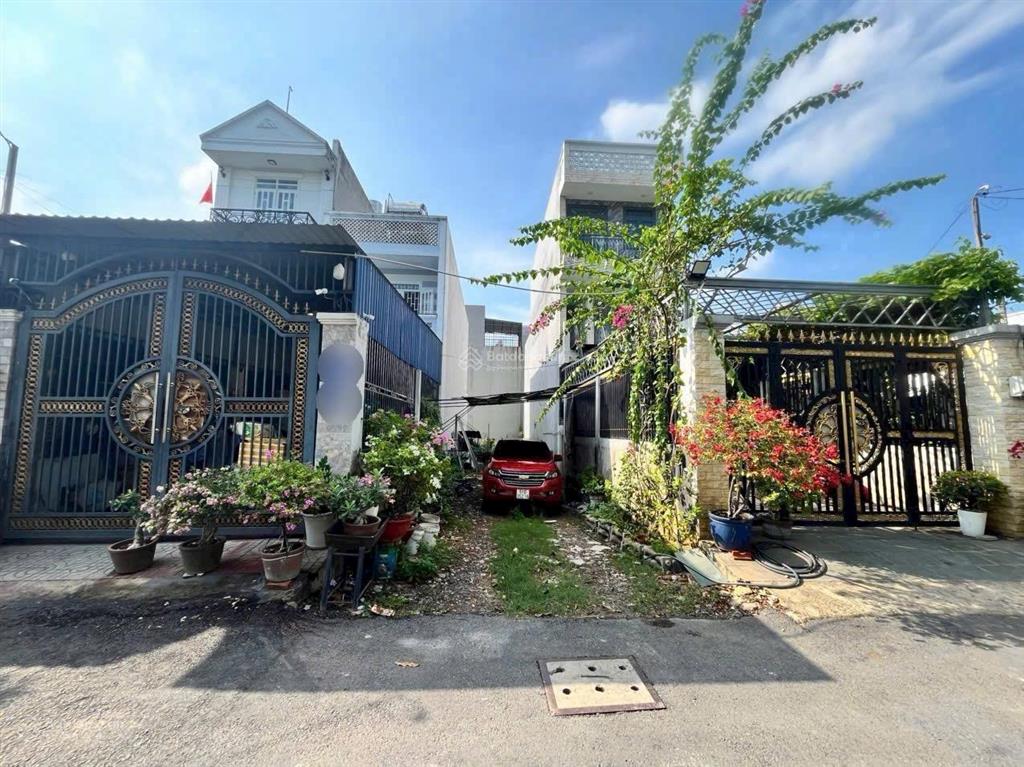 Chỉ (5 tỷ 550) có ngay lô đất 107m2
đất kdc hiệp bình phước cách ql13 chỉ 50m