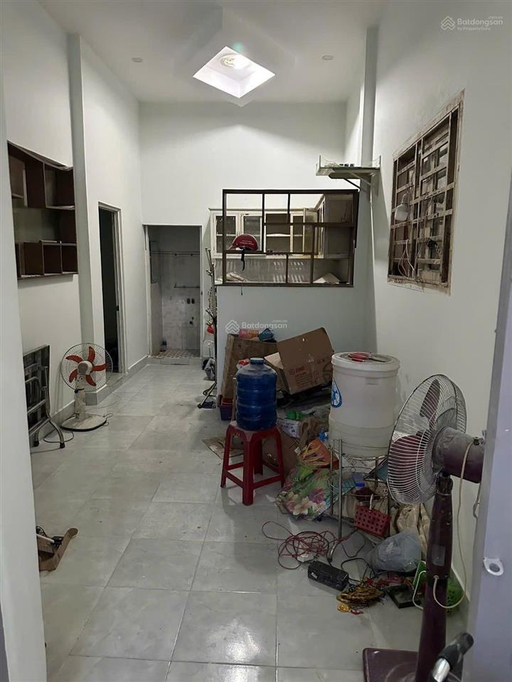 Cần bán gấp nhà c4 124m2 (5,5 x 21 nở hậu 9)