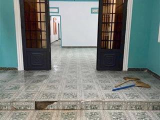 Cần bán gấp nhà c4 124m2 (5,5 x 21 nở hậu 9)