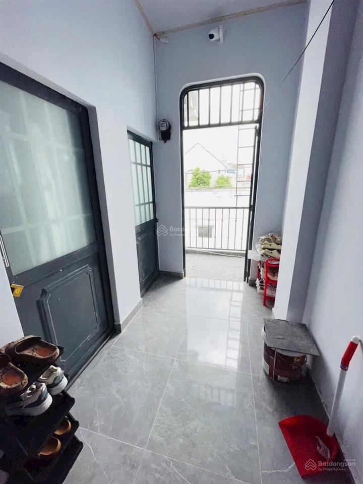 Ngay chợ tam hà, đường tô ngọc vân, tam phú, thủ đức  100m2/3 tầng/thu 29tr/th.