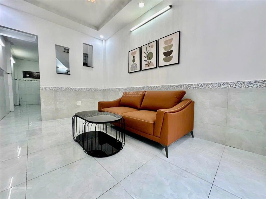 Bán gấp nhà đường số 4  hiệp bình phước  sát bên khu dân cư sông đà  giá chỉ 3,75 tỷ tl