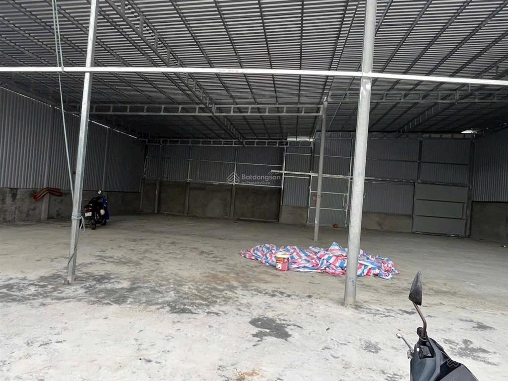 Giá thuê 25 tr/tháng  cho thuê kho 650m2 đường cây keo, tam phú, thủ đức.