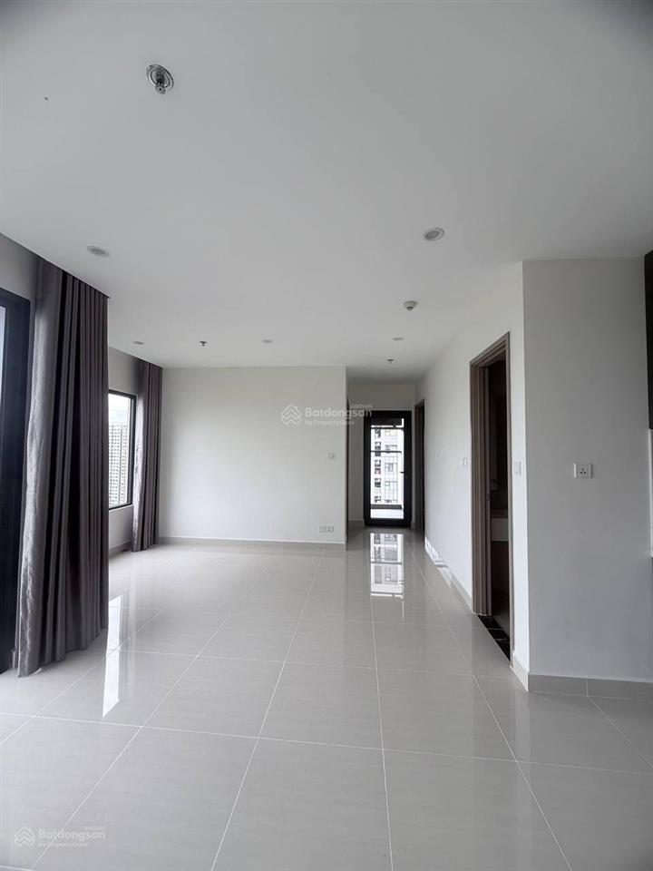 Bán lỗ góc 2pn + 69m2 chỉ 2 tỷ 990 vinhomes grand park giá tốt