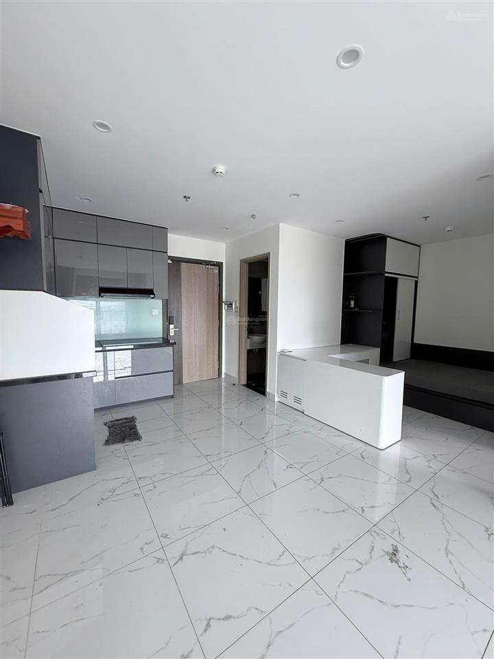Bán lõi 1pn + solari vinhomes grand park có sổ