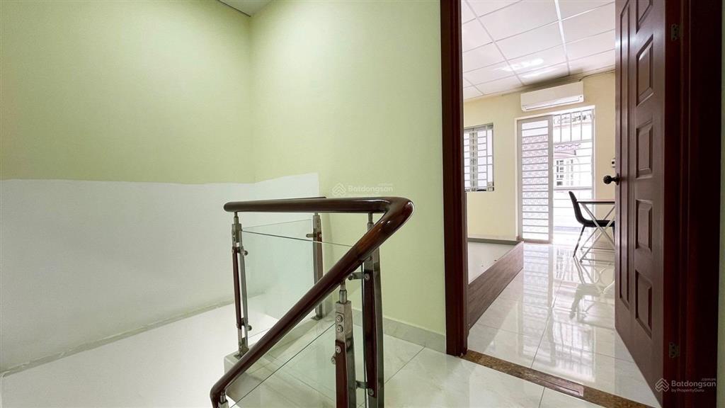 Hẻm vip nam kỳ khởi nghĩa, p8 quận 3  3x11m  nở hậu (cn 30m) 2 tầng  2pn  dòng tiền thuê 12tr
