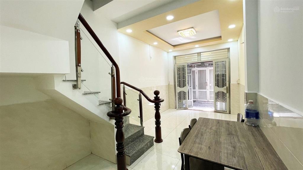 Hẻm vip nam kỳ khởi nghĩa, p8 quận 3  3x11m  nở hậu (cn 30m) 2 tầng  2pn  dòng tiền thuê 12tr