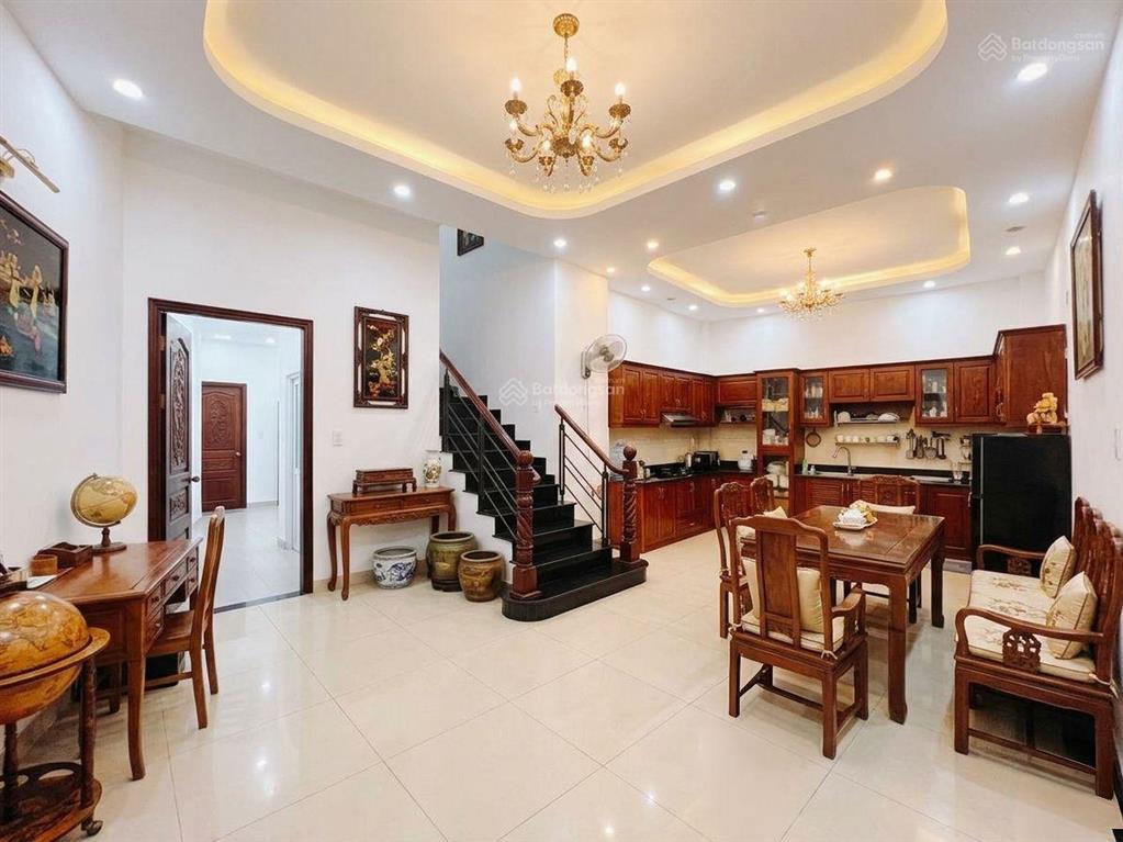 [hiếm] villa góc nguyễn văn linh & nguyễn thị thập  sân đỗ 2 ô tô  ngang hiếm 7 x20  nhỉnh 11 tỷ
