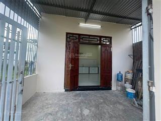 Chỉ 1.8 tỷ có nhà ngay chợ hóc môn, 55m2 sổ hồng riêng, ngay bà điểm