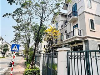 Biệt thự song lập centa city. giá chỉ 9 tỷ 1. hướng nam