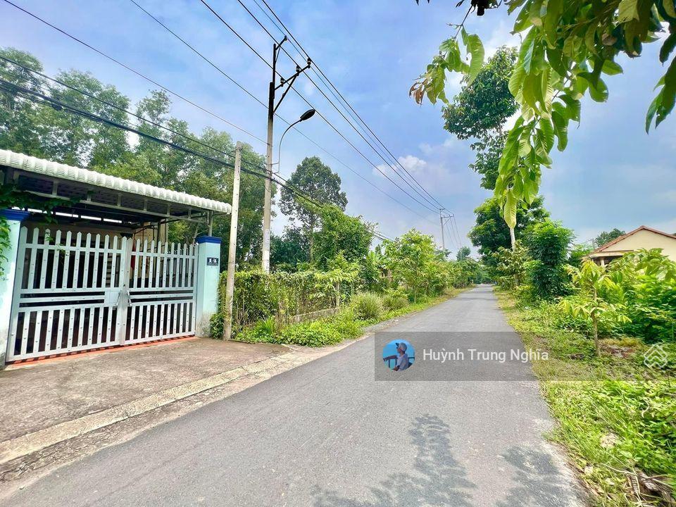 Bán gấp đất shr (dt 420m2 giá 930tr) đường đặng văn trước  an tịnh ngay cổng kcn trảng bàng