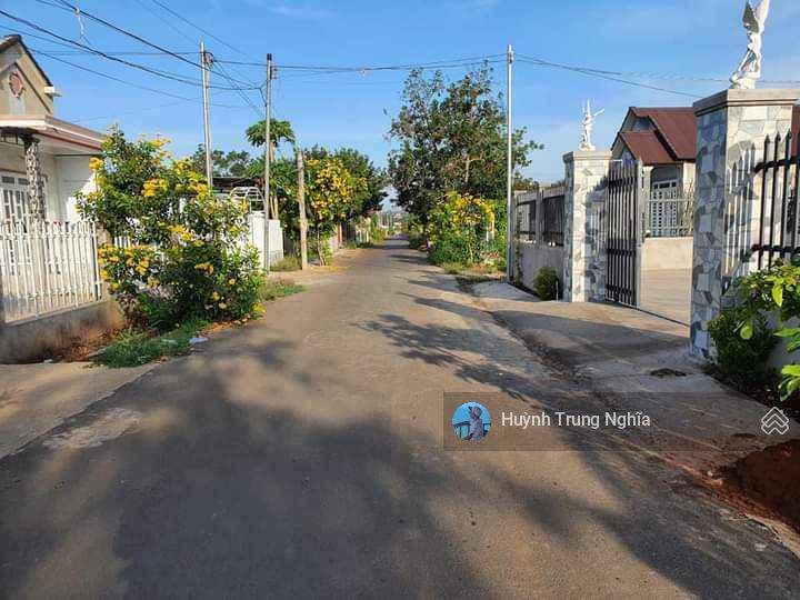 Bán gấp đất shr (dt 348m2, giá 1 tỷ) đường mai thị chửng, xã tân an hội, ngay cầu vượt củ chi