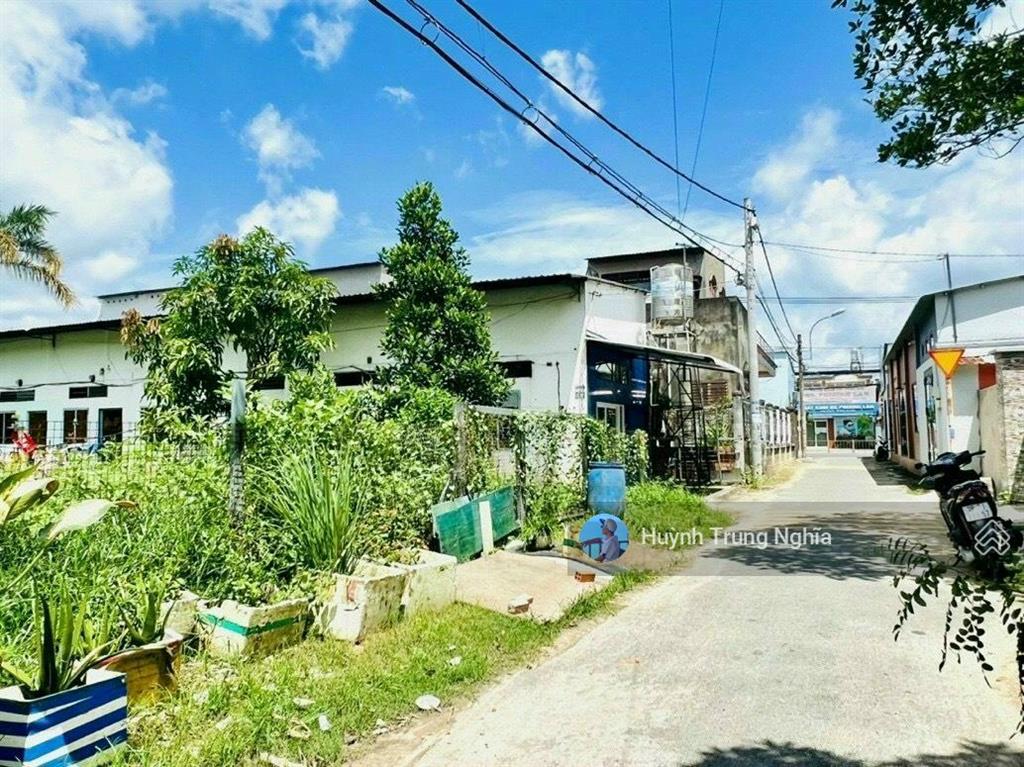 Bán gấp miếng đất (dt 238m2 giá 1 tỷ 2) đường nguyễn thị lắng xã tân phú trung  củ chi
