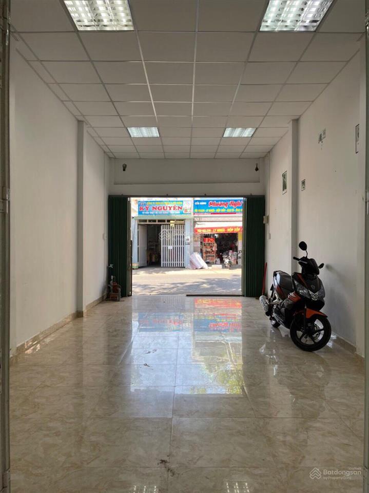 Bán gấp nhà cấp 4. 89m2 có gác lửng đường phan văn đối xã bà điểm, hóc môn