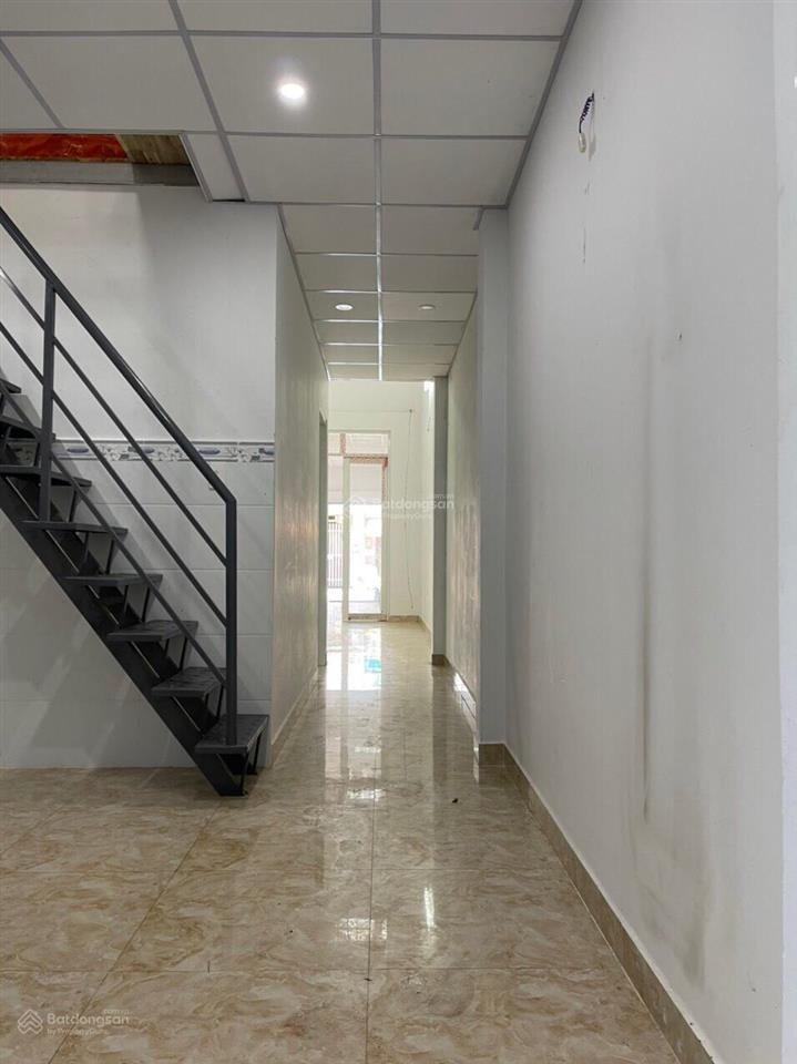 Bán gấp nhà cấp 4. 89m2 có gác lửng đường phan văn đối xã bà điểm, hóc môn