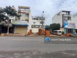 Bán gấp đất shr (5x24m) đường thanh niên xã tân thới nhì đối diện vin hóc môn