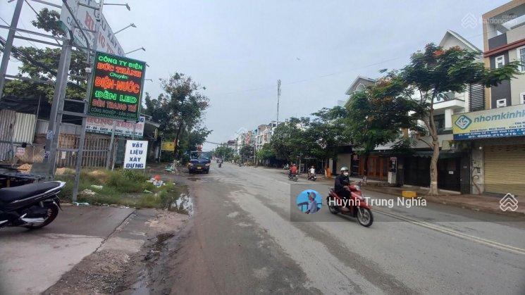 Bán gấp đất shr (5x24m) đường thanh niên xã tân thới nhì đối diện vin hóc môn
